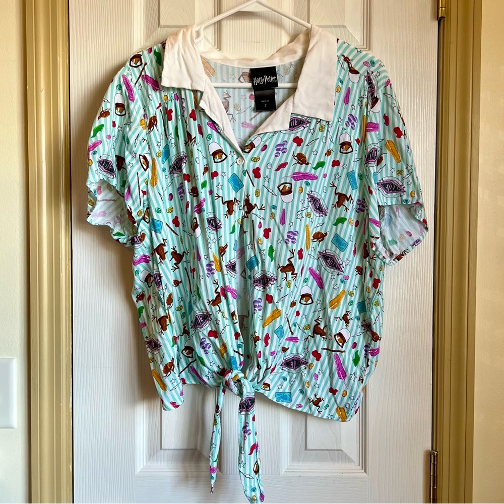 Honeydukes Harry Potter Button Down Top | Hot Topic Plus Size 2
